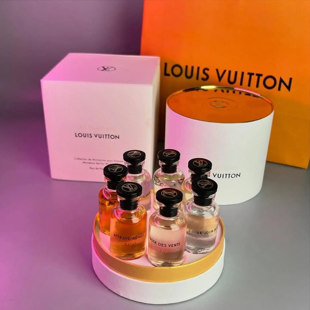 LOUIS VUITTON SET