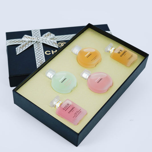 CHANEL 5-PIECES SET