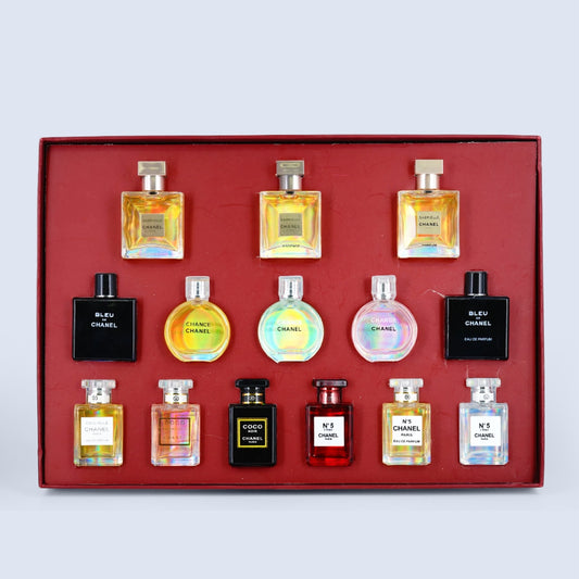 CHANEL 14-PIECES SET