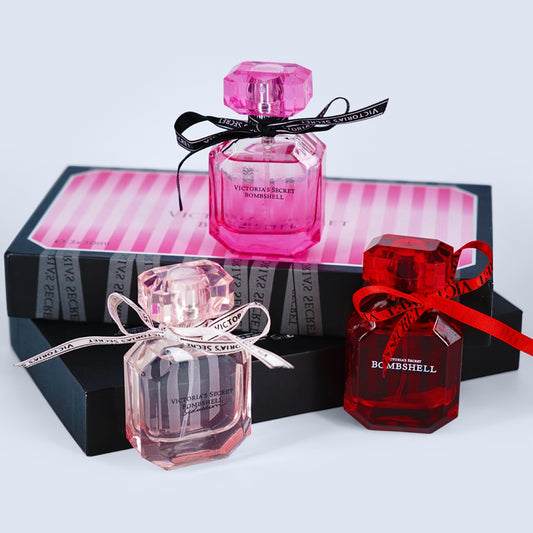 VICTORIA SECRRET 4-PIECES SET